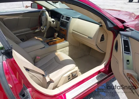 2009 Cadillac Xlr Standard из США, поврежденный, VIN 1G6YV36A895600094